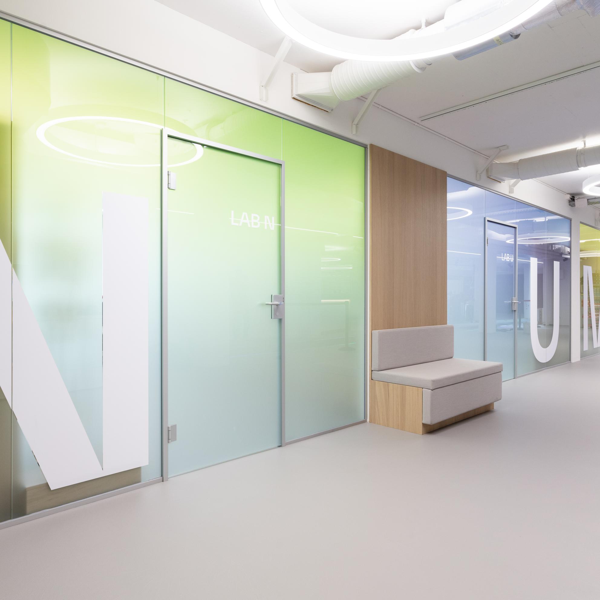 Bild von NUMO im neuen Look und mit neu gestaltetem Hauptsitz in Dietikon